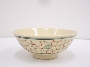 京焼　龍靖造　色絵唐草文茶碗